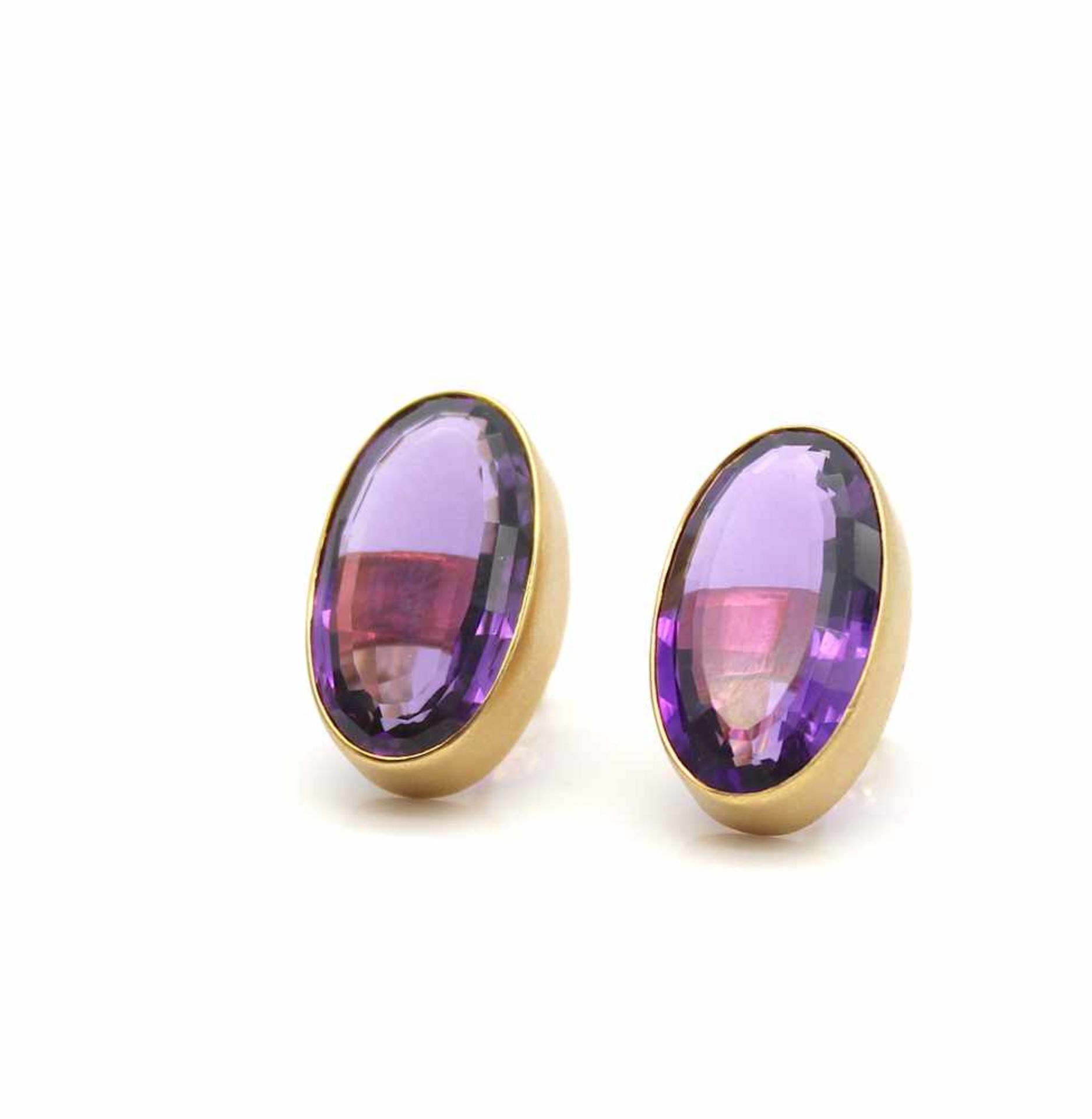 Earrings tested for 750 gold with 2 amethysts each approx. 12 ct, weight 14.5 g, dimensions 23.5 x - Bild 2 aus 4