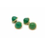 1 pair of 585 gold cufflinks with chrysoprasen.Weight 7.7 g, diameter 13 mm- - -15.00 % buyer's