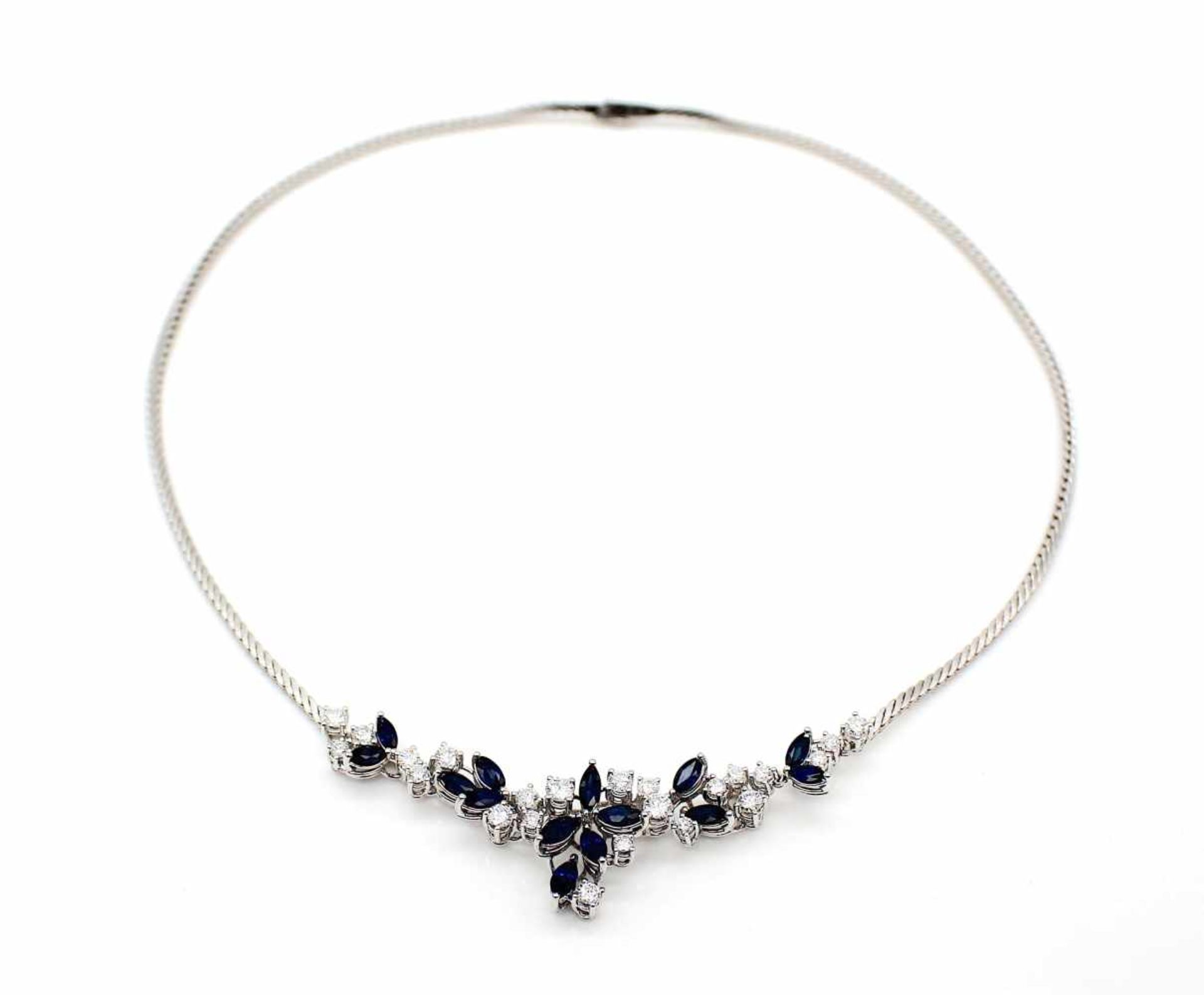 750 white gold necklace with 14 blue sapphires, total approx. 3.11 ct and 23 brilliants, total - Bild 3 aus 3