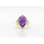 Ring of 585 gold with an amethyst.Weight 10 g, size 57- - -15.00 % buyer's premium on the hammer