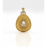 Pendant made of 750 gold with an old cut drop of approx. 2.1 ct in high clarity and medium colour