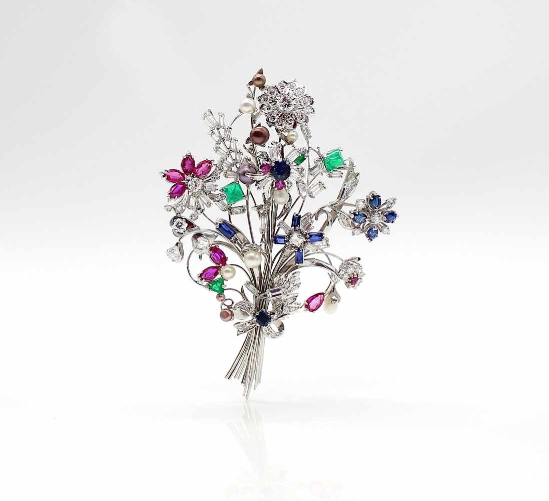 1 brooch in 750 white gold with diamonds, approx. 4.2 ct in high quality, rubies, approx. 2.25 ct, - Image 2 of 3