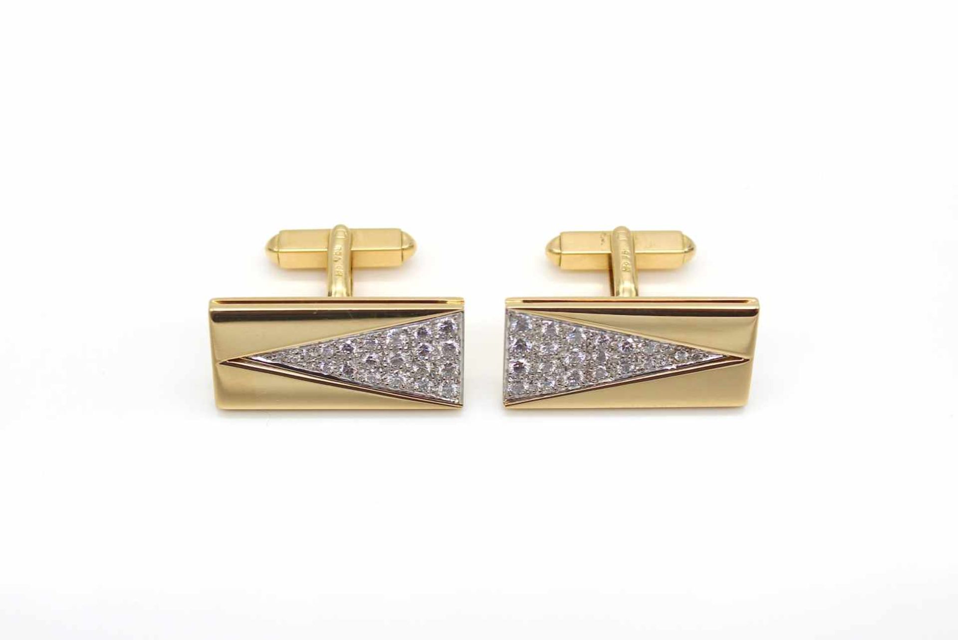 1 pair of 750 gold cufflinks with diamonds and octagonal-cut diamonds, total approx. 2.5 ct in - Bild 3 aus 4