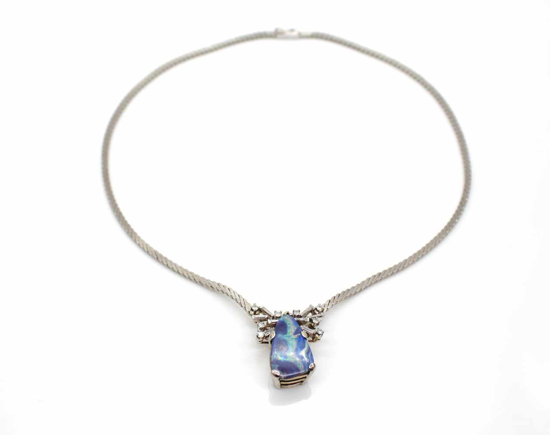 750 white gold necklace with a boulder opal, 21 x 13.5 mm and 16 diamonds, total ca. 0.50 ct. - Bild 2 aus 4