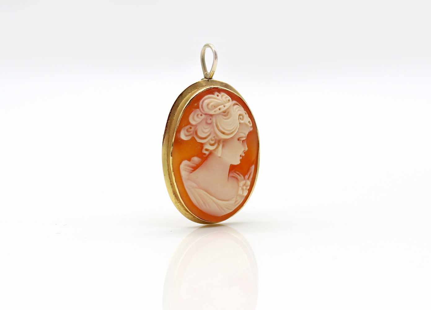 Brooch / Pendant tested for 750 gold with a cameo,Weight 3.4 g, dimensions 20.0 x 27.5 mmBrosche / - Image 3 of 3