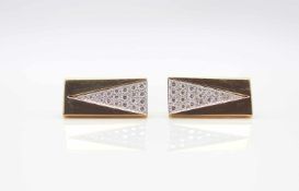 1 pair of 750 gold cufflinks with diamonds and octagonal-cut diamonds, total approx. 2.5 ct in