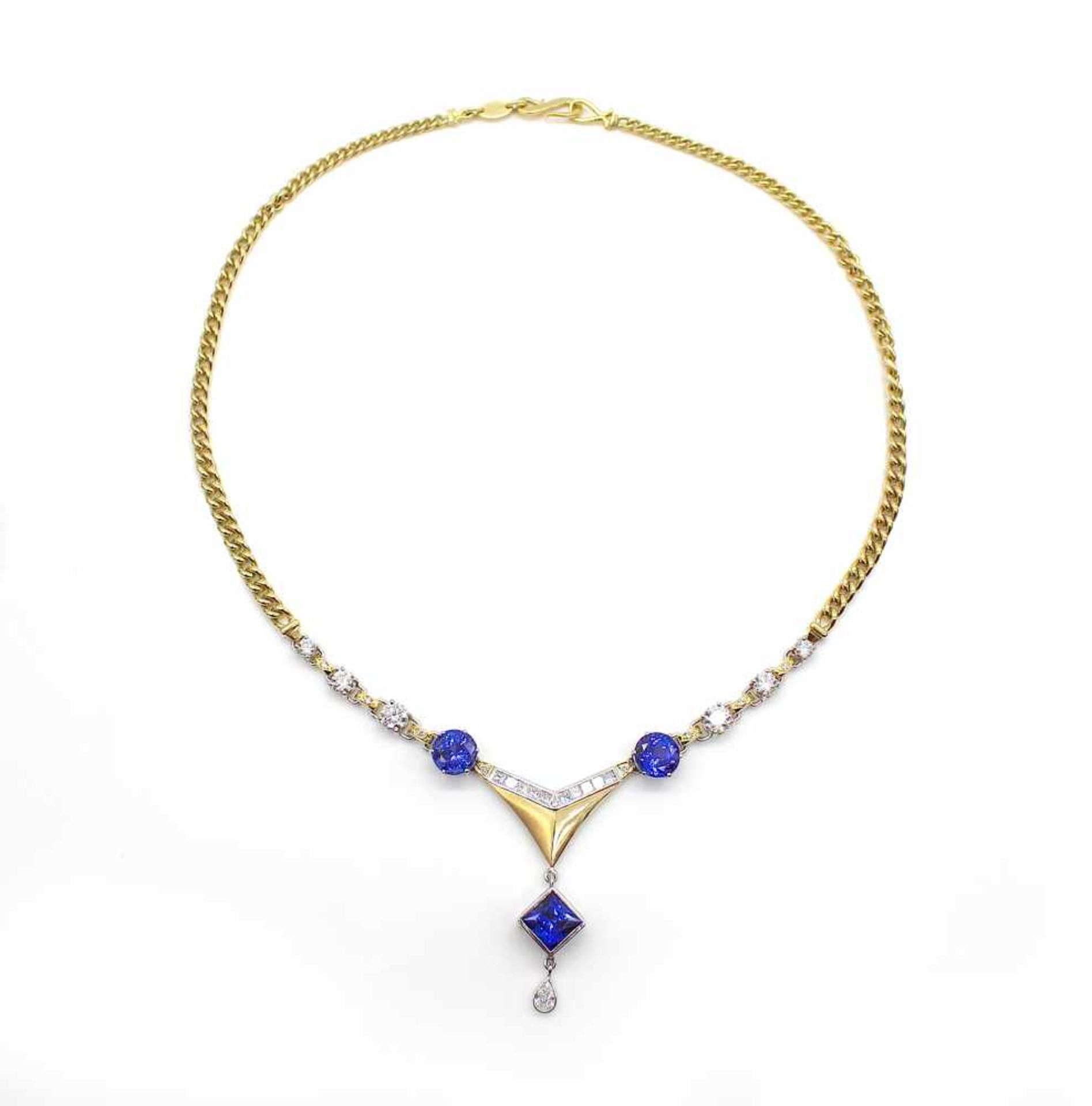 Necklace made of 750 gold and platinum with one tanzanite in princess cut, approx. 4.5 ct, 2 - Bild 2 aus 4