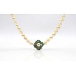 Akoya cultured pearl necklace, diameter 7.4 - 7.9 mm, lock in 585 white gold with 20 emeralds, total