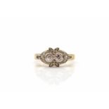 Ring made of 585 gold with 14 old, octagonal and rose-cut diamonds, total approx. 0.30 ct in