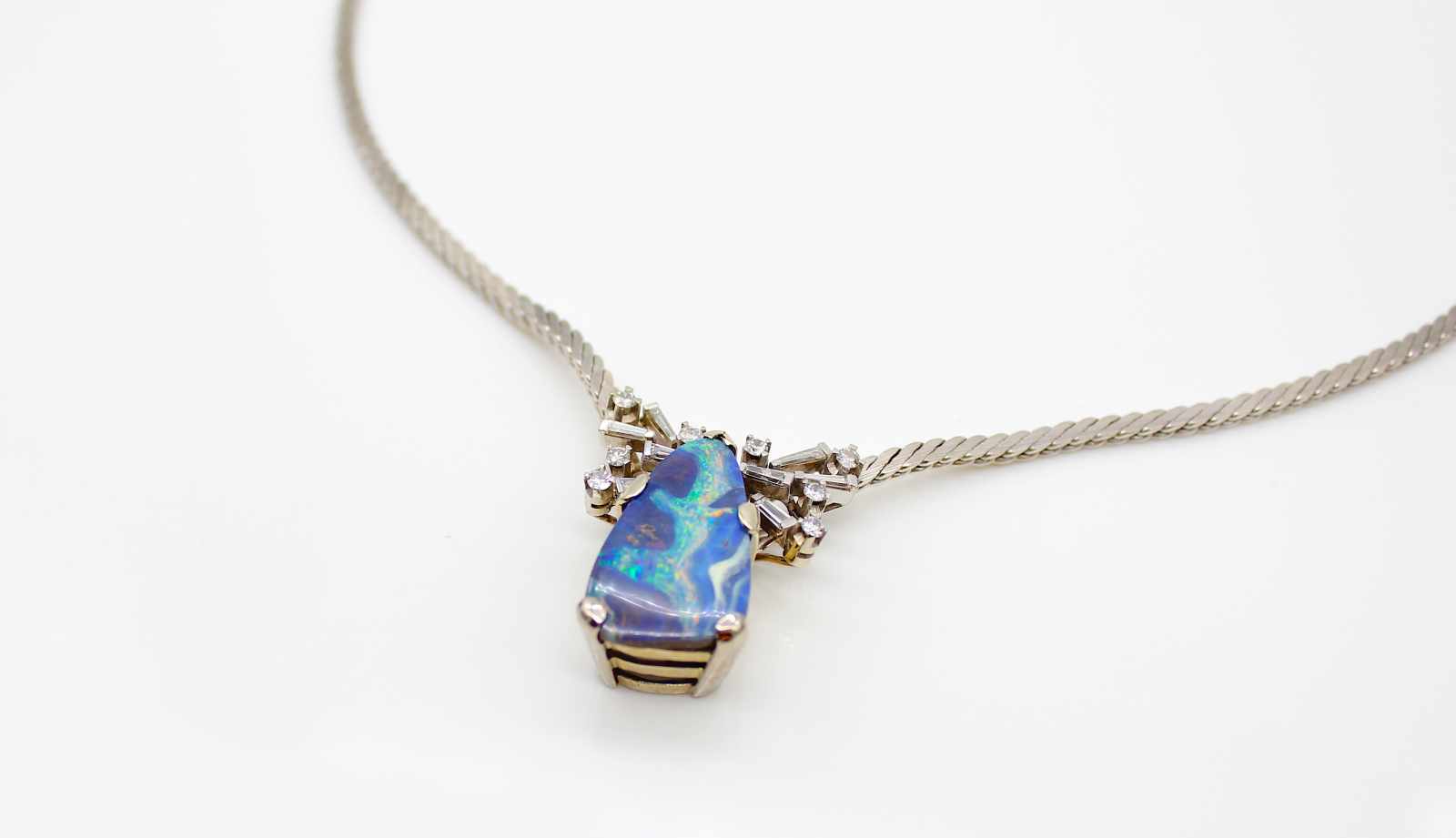 750 white gold necklace with a boulder opal, 21 x 13.5 mm and 16 diamonds, total ca. 0.50 ct. - Image 4 of 4