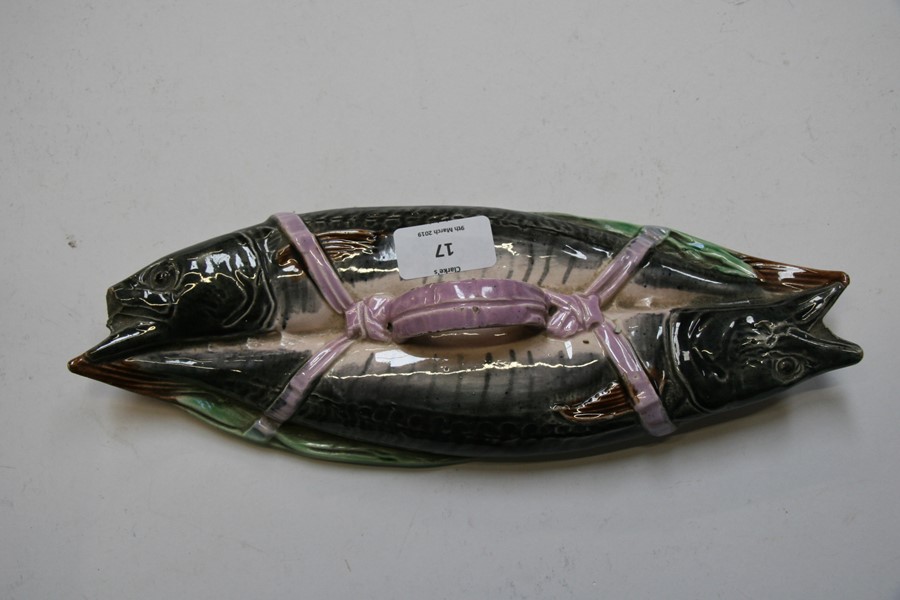 A 19th century majolica sardine dish and cover, 32cms (12.5ins) wide.Condition Report Loss to - Image 4 of 6