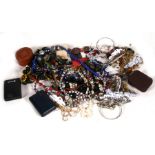 A quantity of costume jewellery.