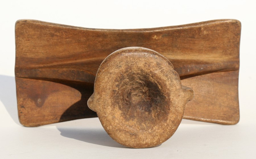 African / tribal Art - a hardwood neck rest, 15cms (6ins) high. - Image 2 of 4