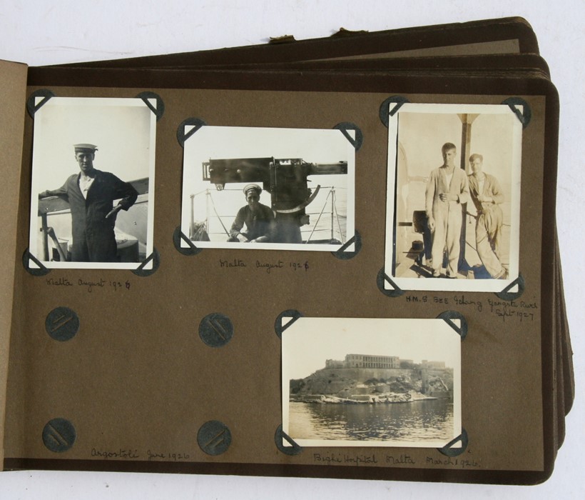 A collection of early to mid 20th century photographs to include Military, Naval, Hong Kong and - Image 15 of 15