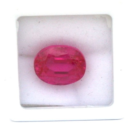 A natural sapphire loose gemstone with GGL certificate report stating the sapphire to be 9.75cts, - Image 3 of 3