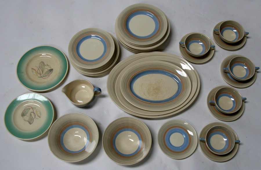 A Susie Cooper 'Wedding Band' pattern part dinner service.