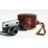 A Werra Mat 35mm camera with Karl Zeiss Jenna Tessar 2.8/50 lens.