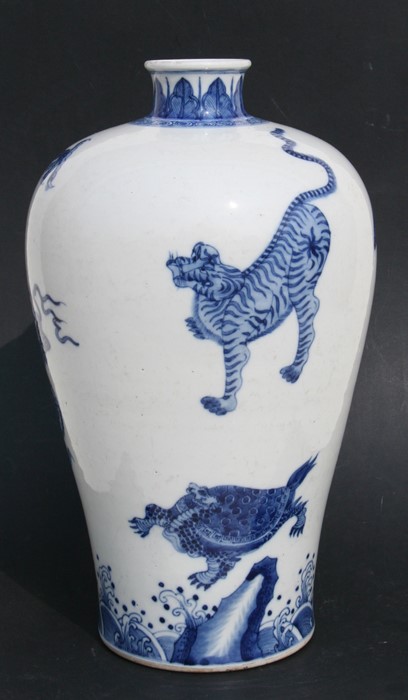 A 19th century Chinese blue & white Meiping vase decorated with a large dragon and mythical - Image 4 of 7