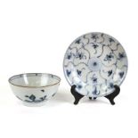A Tek Sing Cargo Chinese blue & white shallow dish, 19cms 97.5ins) diameter; together with a Nanking