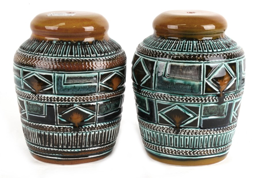 A pair of mid 20th century Tradpots Pottery lamp bases, 21cms (8.25ins) high.