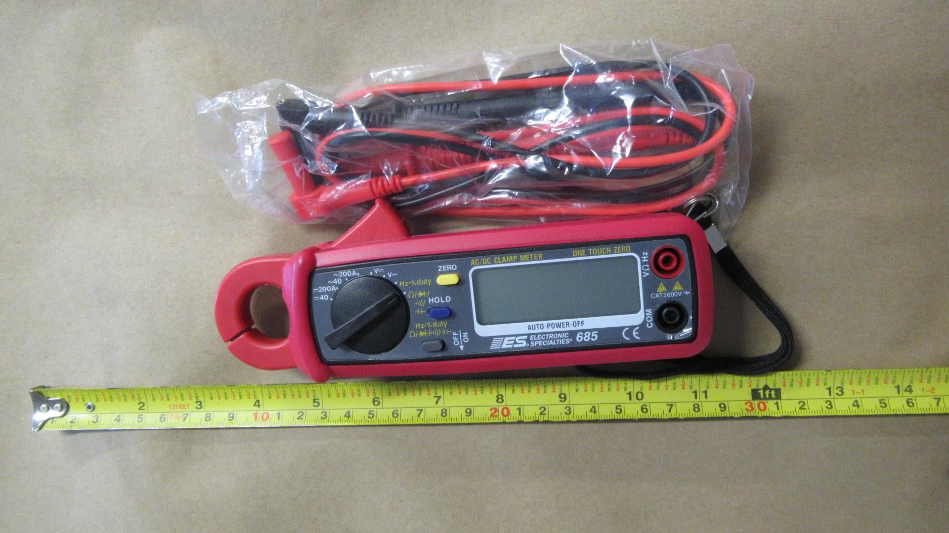 AC/DC CLAMP METER ES 685