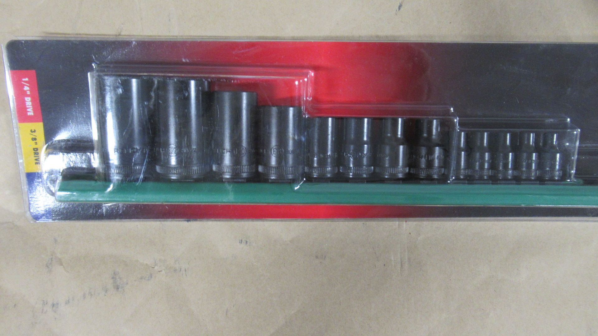 13 PCS EXTERNAL TORX SOCKET SET E4-E24 GW 80583