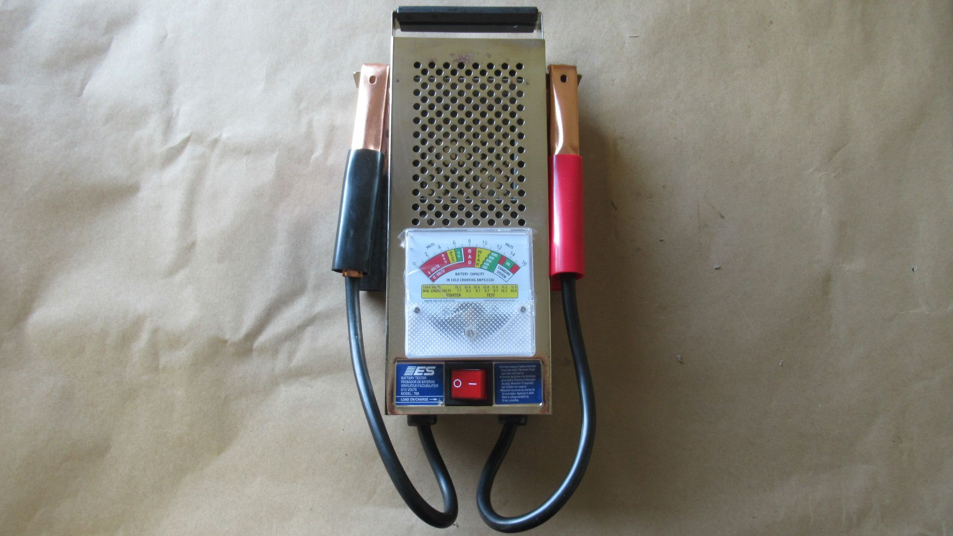 BATERRY TESTER 6/12v ES-700