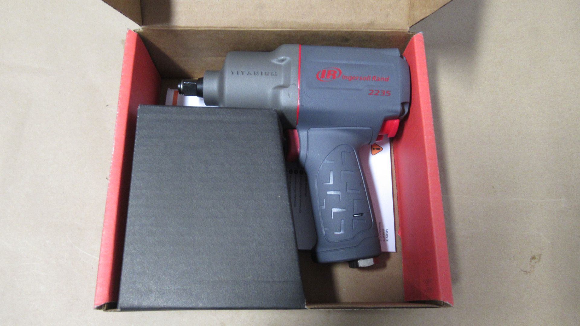 1/2" PNEUMATIC IMPACT WRENCH INGERSOLL RAND 2235TIMAXBD