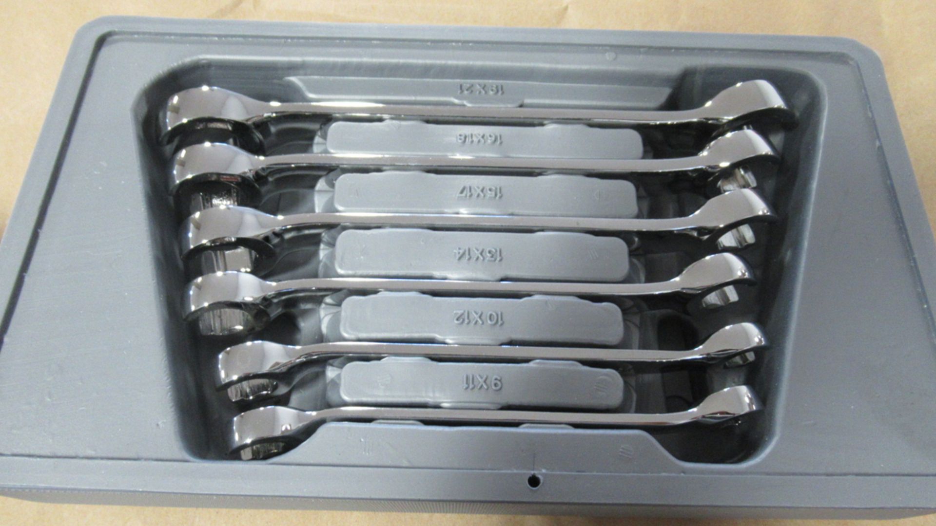 6 PC METRIC FLARE NUT WRENCH SET GW 81906 - Image 2 of 2