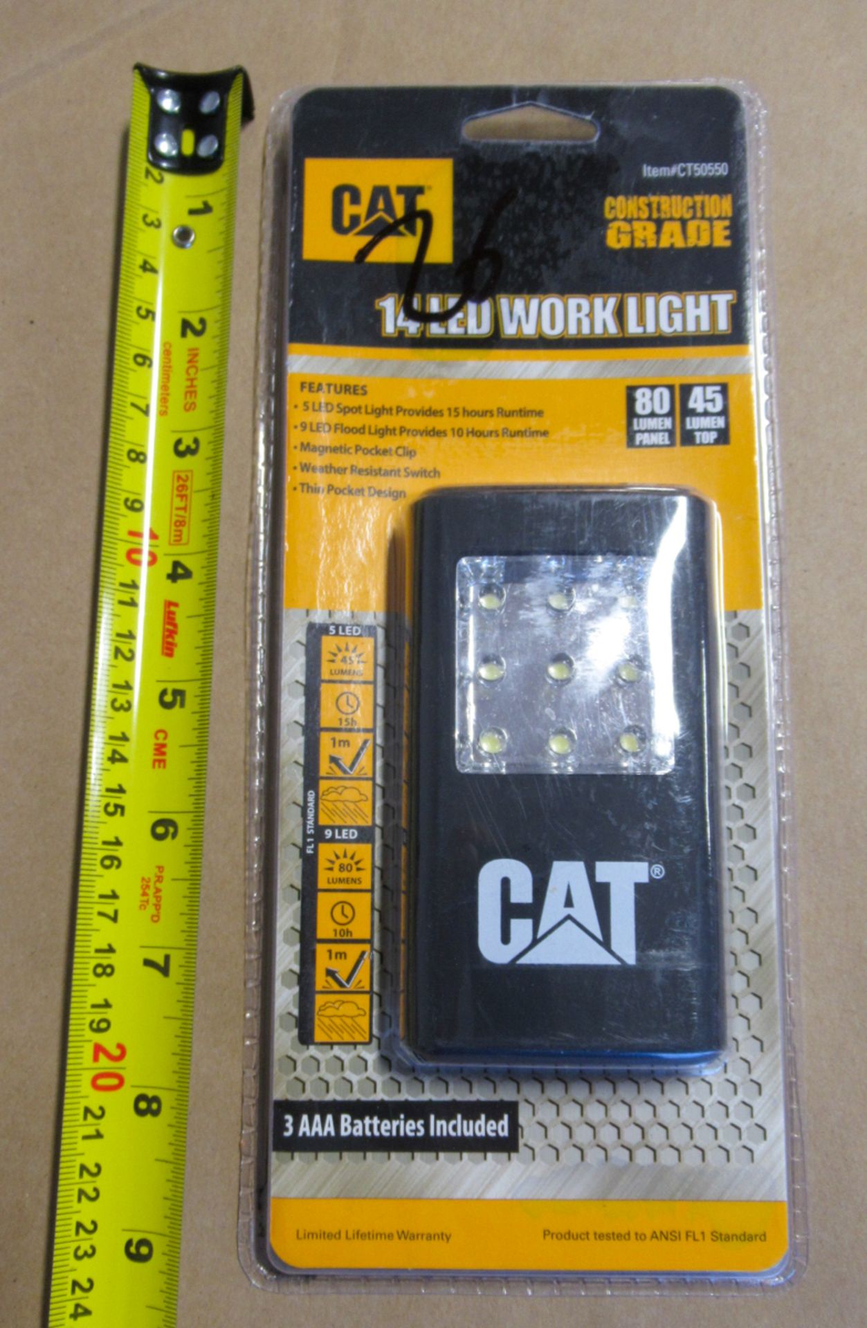 LAMPE DE TRAVAIL/WORKLIGHT LED 80 LUMENS CAT CT50550