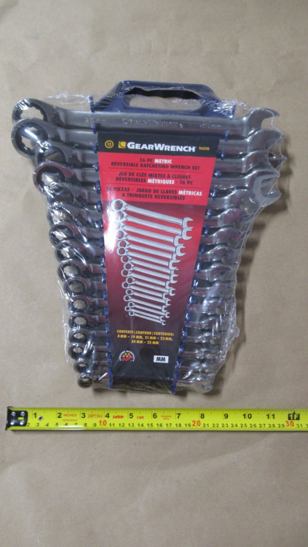 16 PC METRIC 8-25mm REVERSIBLE RATCHETING WRENCH SET GW 9602N