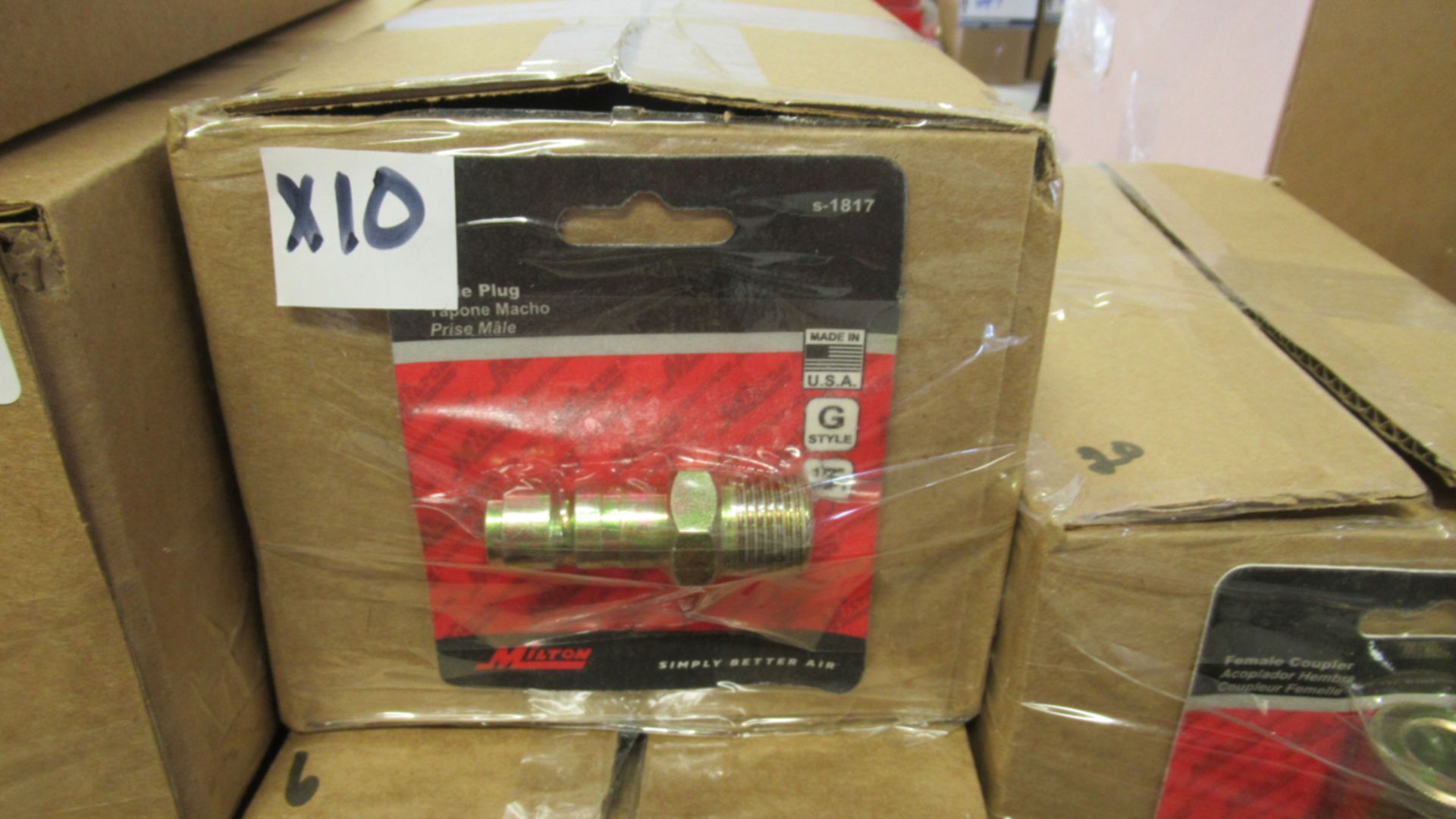 LOT DE 1500 PC APPROX PLUGS & COUPLERS ASST MILTON - Image 5 of 9