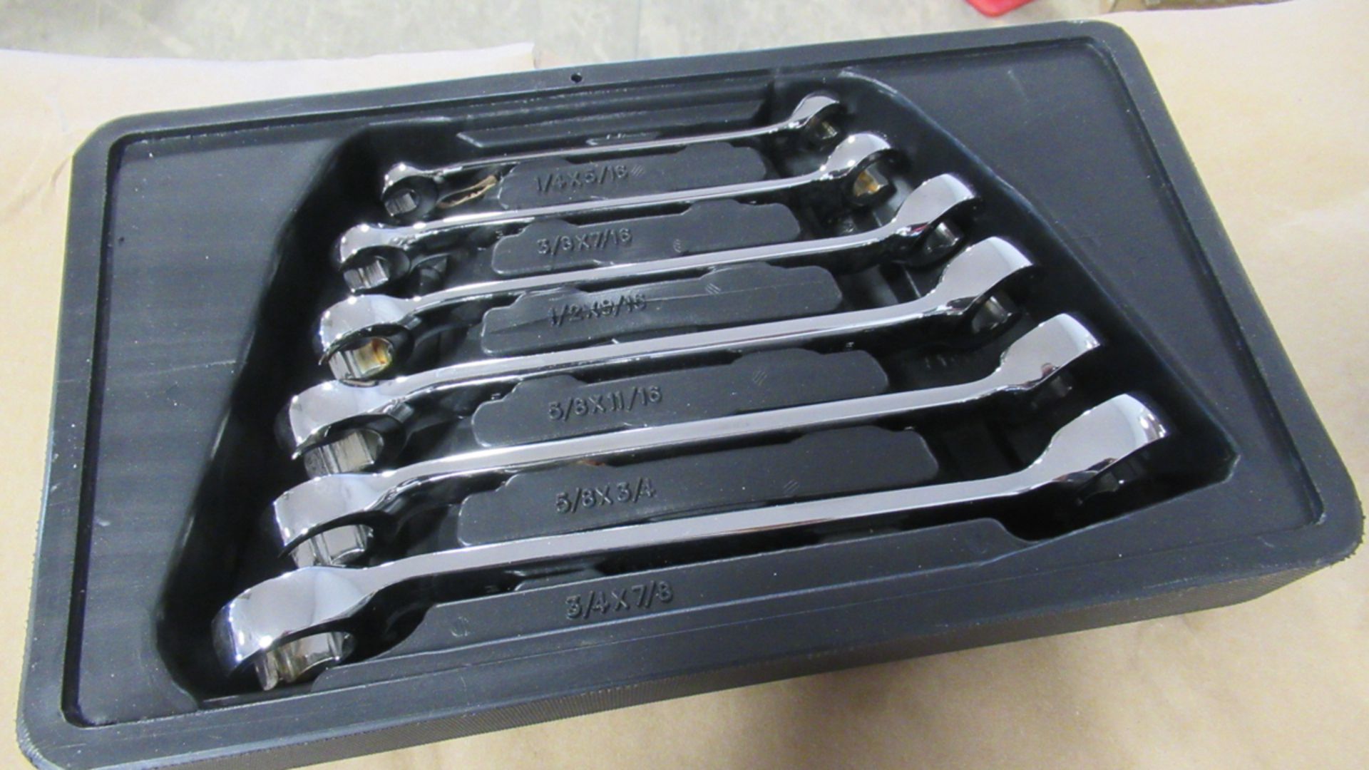 6 PC SAE FLARE NUT WRENCH SET GW 81907 - Image 3 of 3