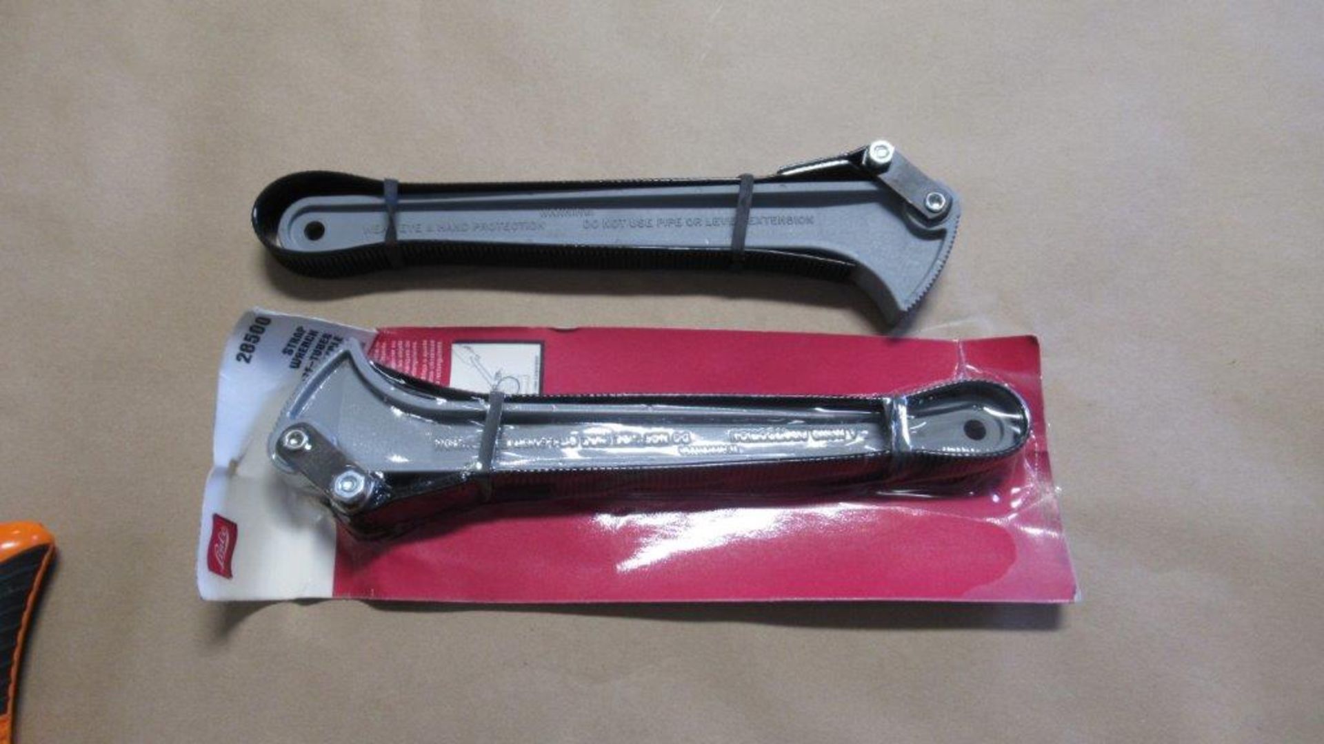 STRAP WRENCH, LISLE 28500