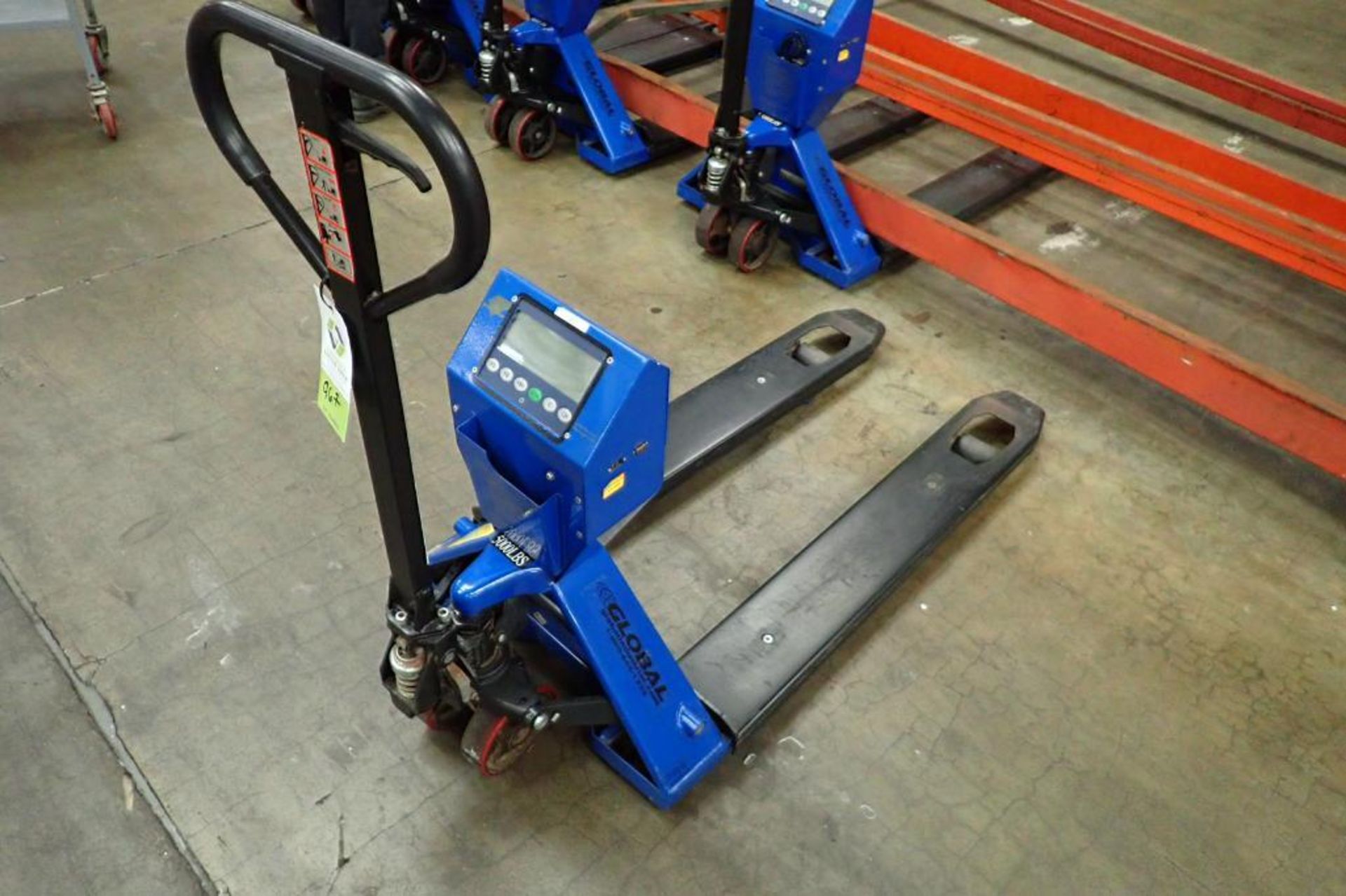 Global Industrial hand pallet jack, SN 377828, with Mettler Toledo on board scale, 5000 lb capacity,