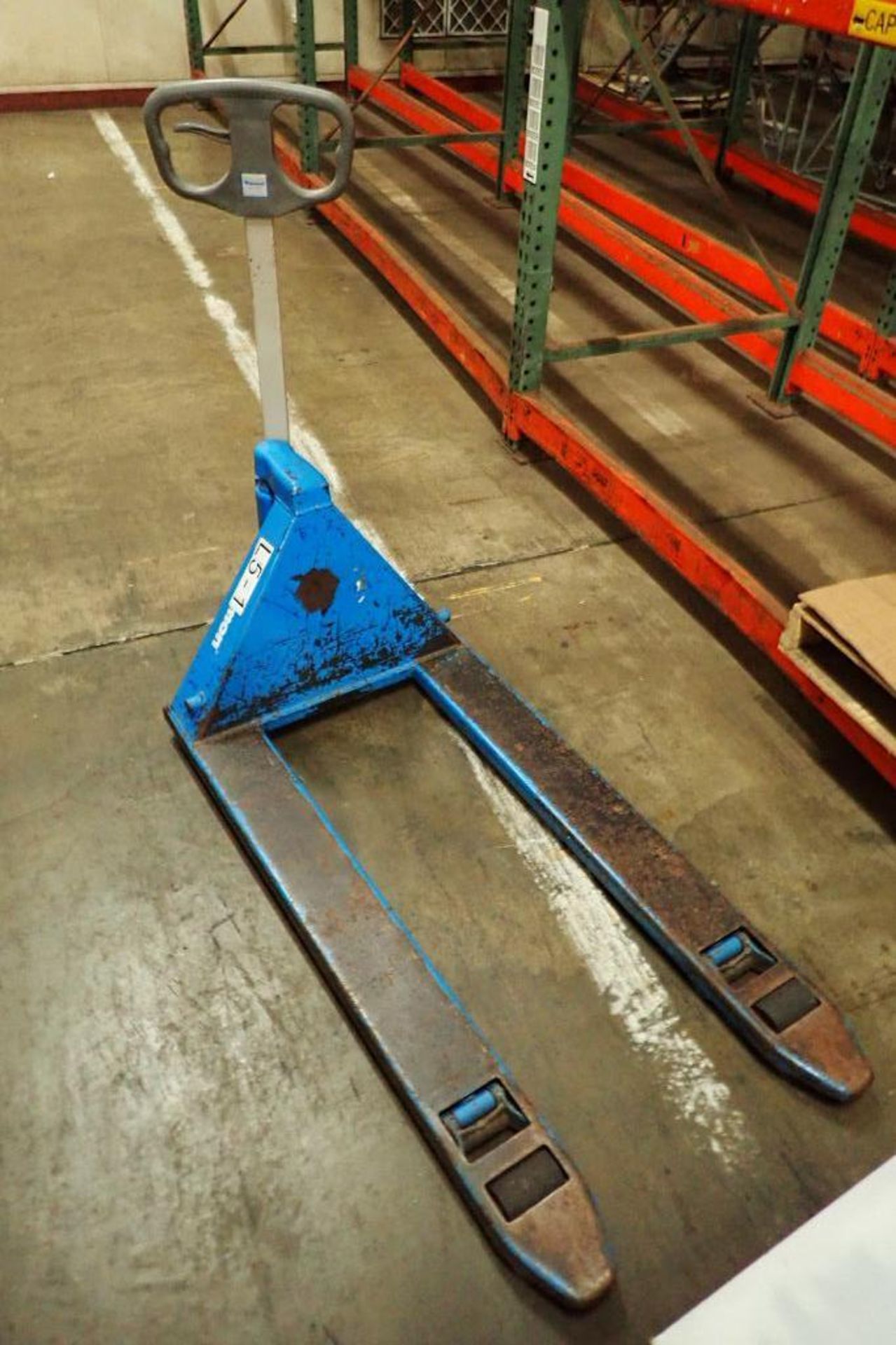 Bishamon hydraulic pallet jack, Model BS55, SN 11120521, 5,500 lb. capacity, blue. **Rigging Fee: $1 - Image 3 of 4