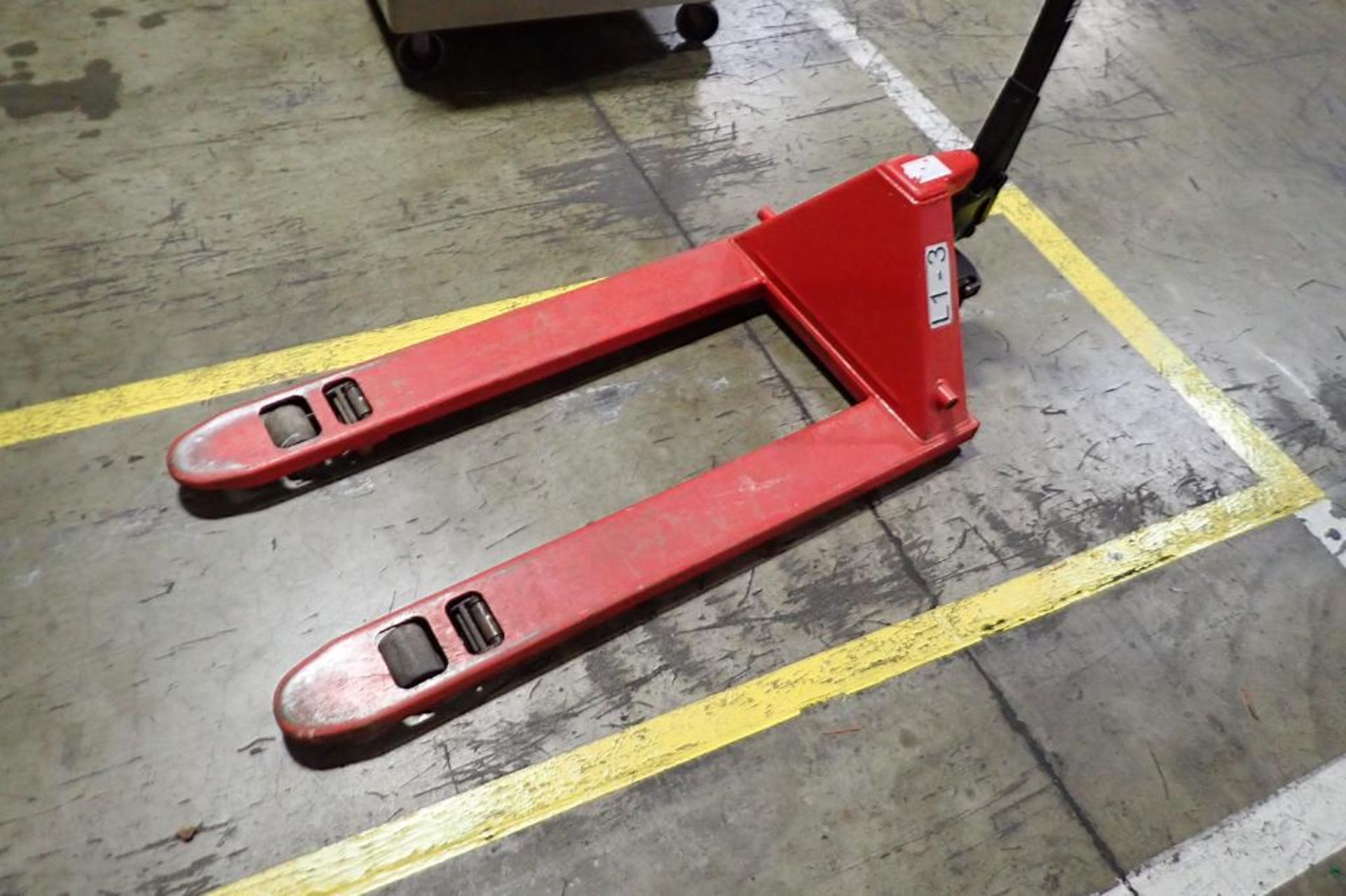 Dayton pallet jack, 6000 lb. capacity, red. **Rigging Fee: $10** - Image 4 of 4