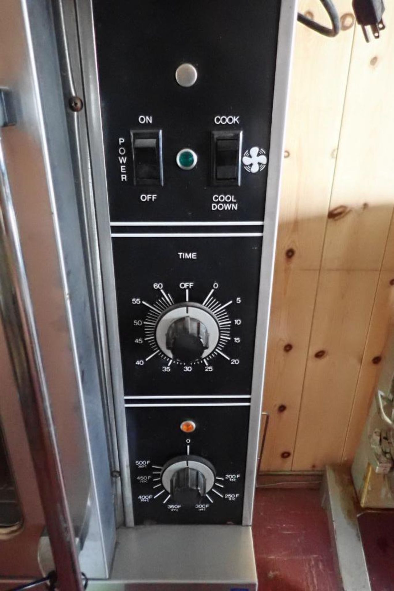 Garland SS single door oven, natural gas. **Rigging Fee: $250** - Image 3 of 10