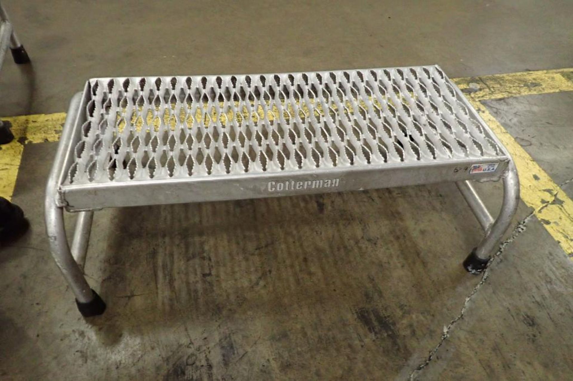 Cotterman aluminum 1-step portable step. **Rigging Fee: $10** - Image 3 of 7