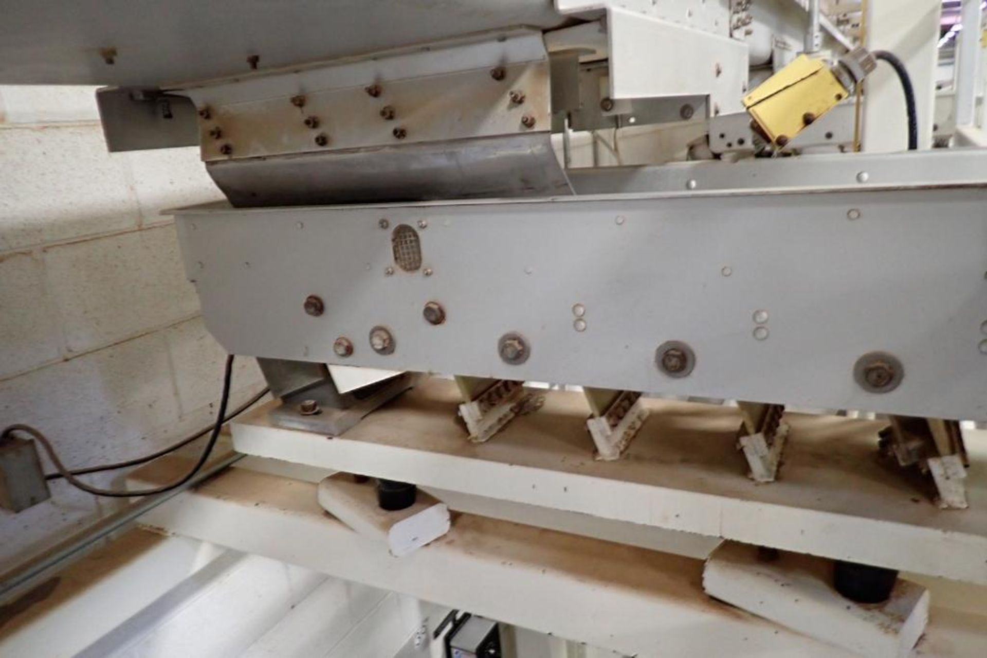 SS vibratory conveyor, 9 ft. long x 12 in. wide x 4 in. deep. **Rigging Fee: $250** - Image 6 of 8