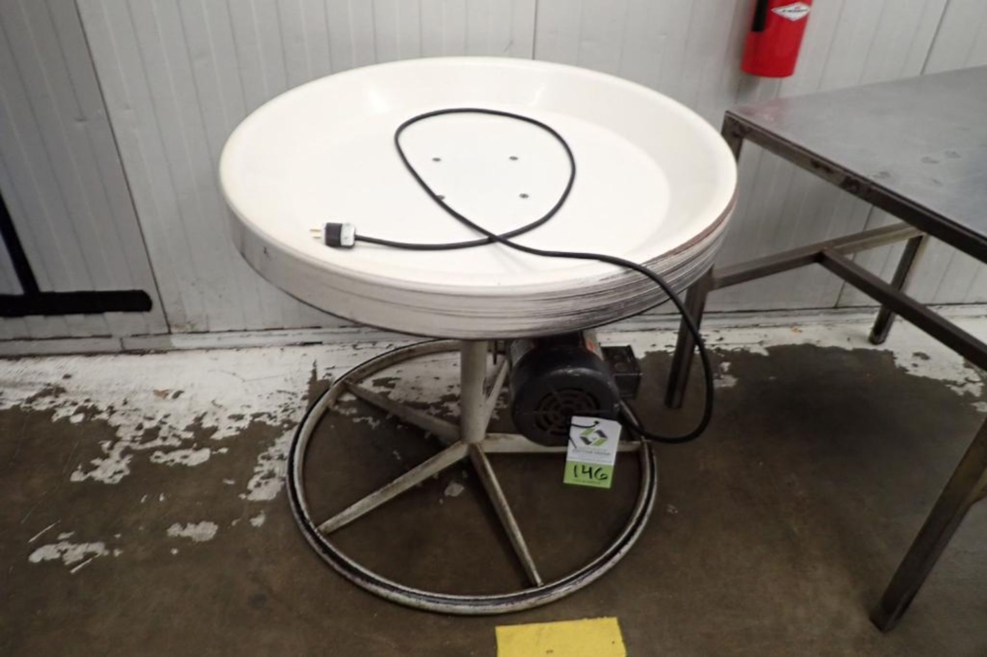 Plastic rotating accumulation table, 36 in. dia., withdrive. **Rigging Fee: $50** - Image 2 of 4