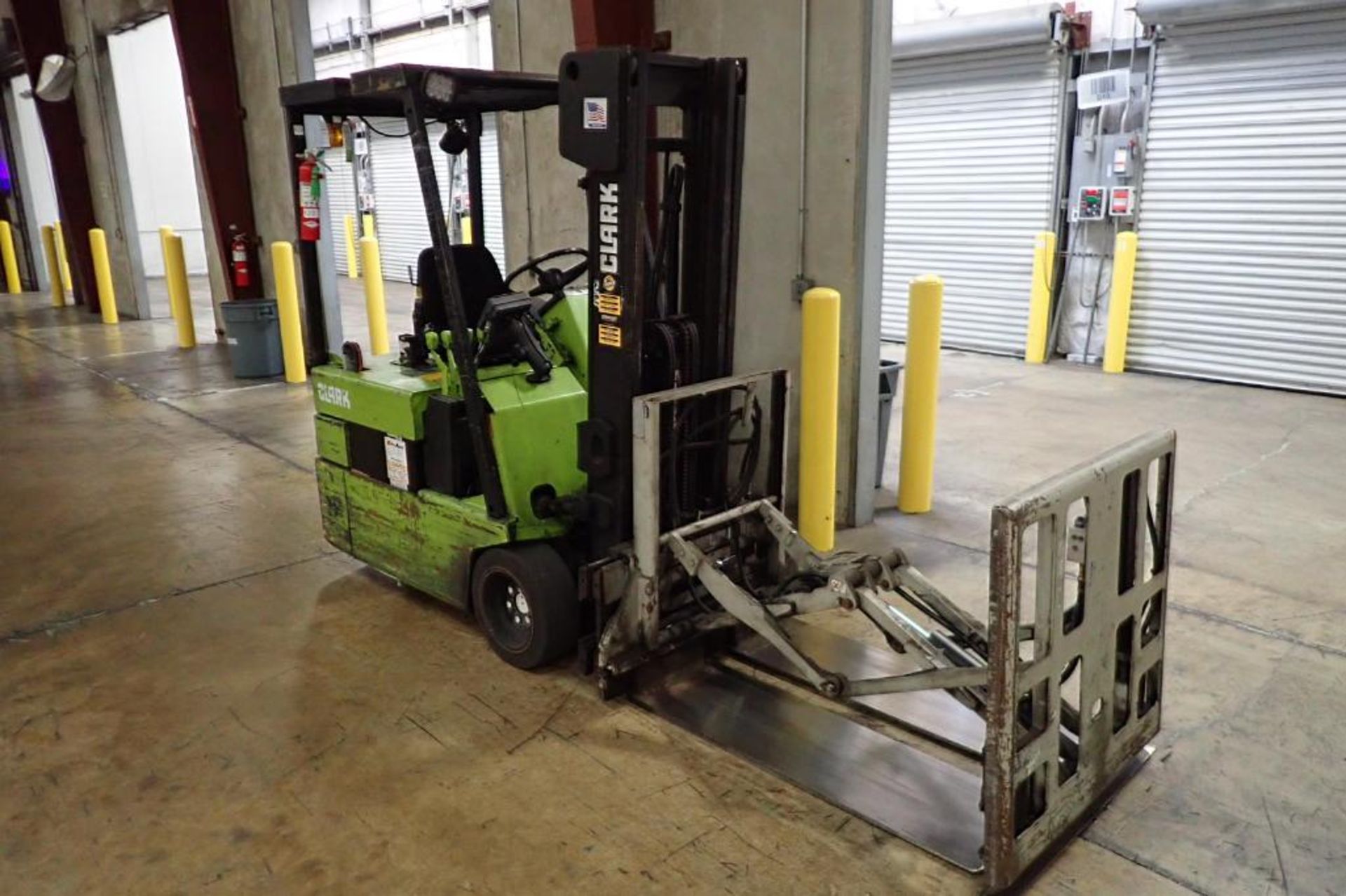 Clarke 36 volt electric lift truck, Model TM15, SN TM247-0846-8865FB, 2,625 lb., 128 in. Brudi slip - Image 2 of 11