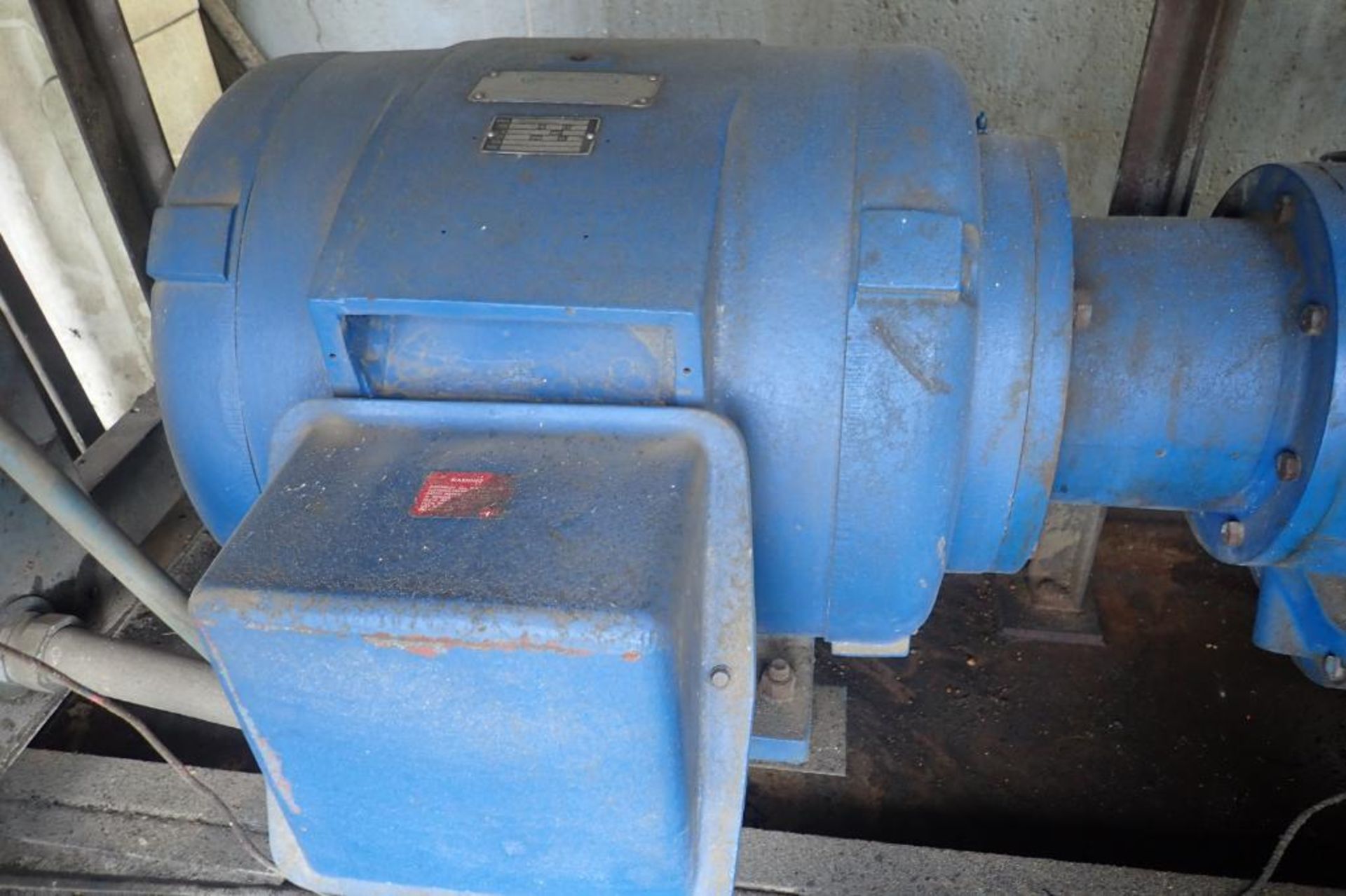 CompAir air compressor, Model 3075AH, SN V2E11090, 64,900 hours. **Rigging Fee: $1500** - Image 8 of 8