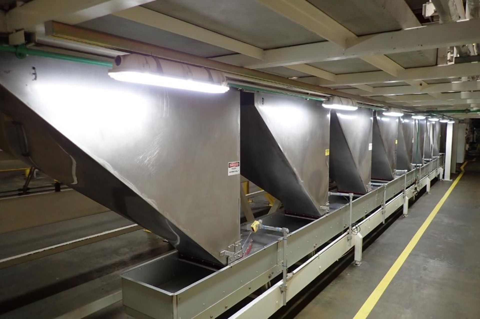 Allen 9 station tote dumping system, 52 ft. long overall, dumps totes 52 in. wide x 42 in. deep, 57 - Image 7 of 15