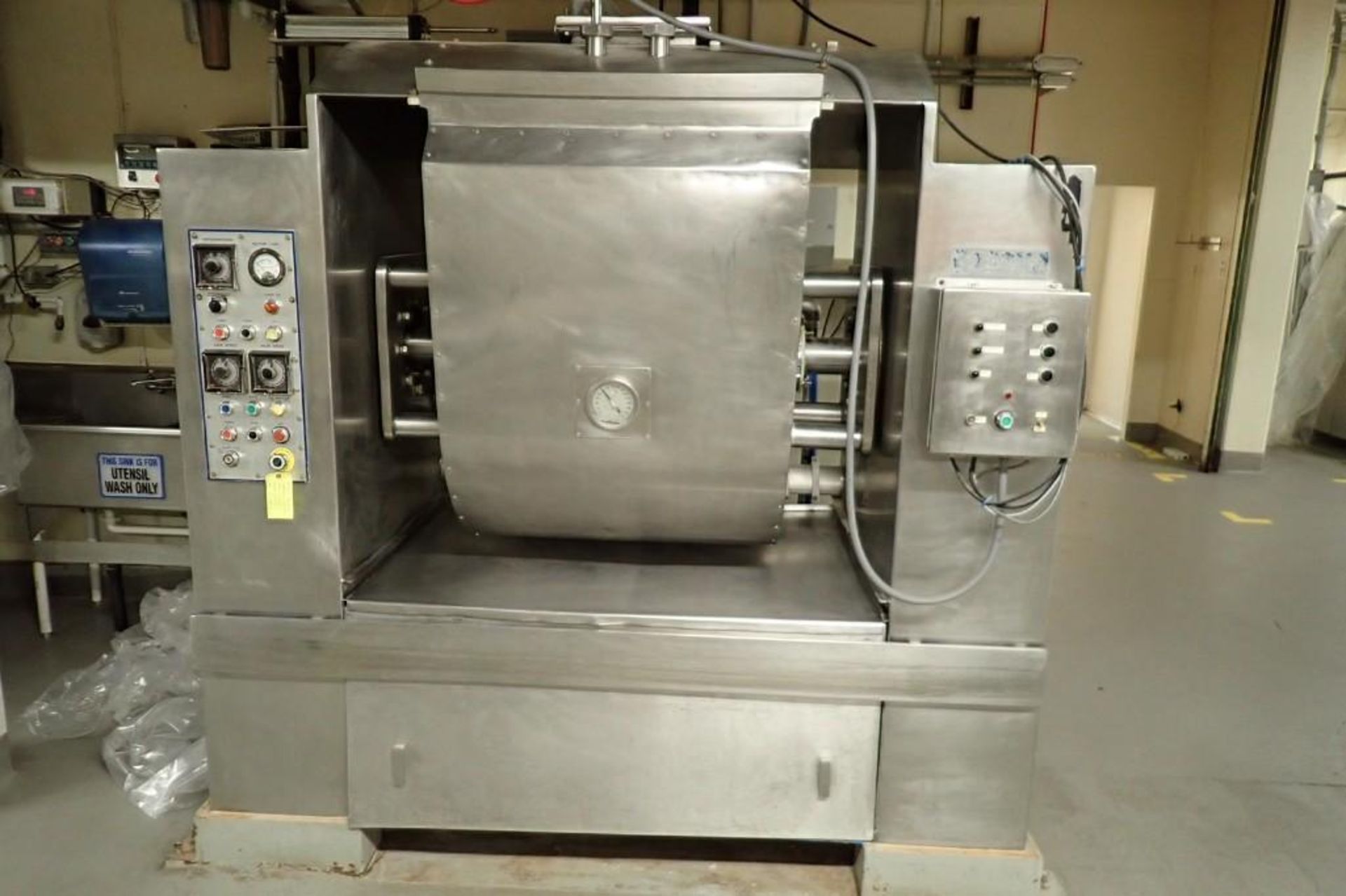 Peerless roller bar mixer, Model 444 HD, SN:83012. **Rigging Fee: $1500**