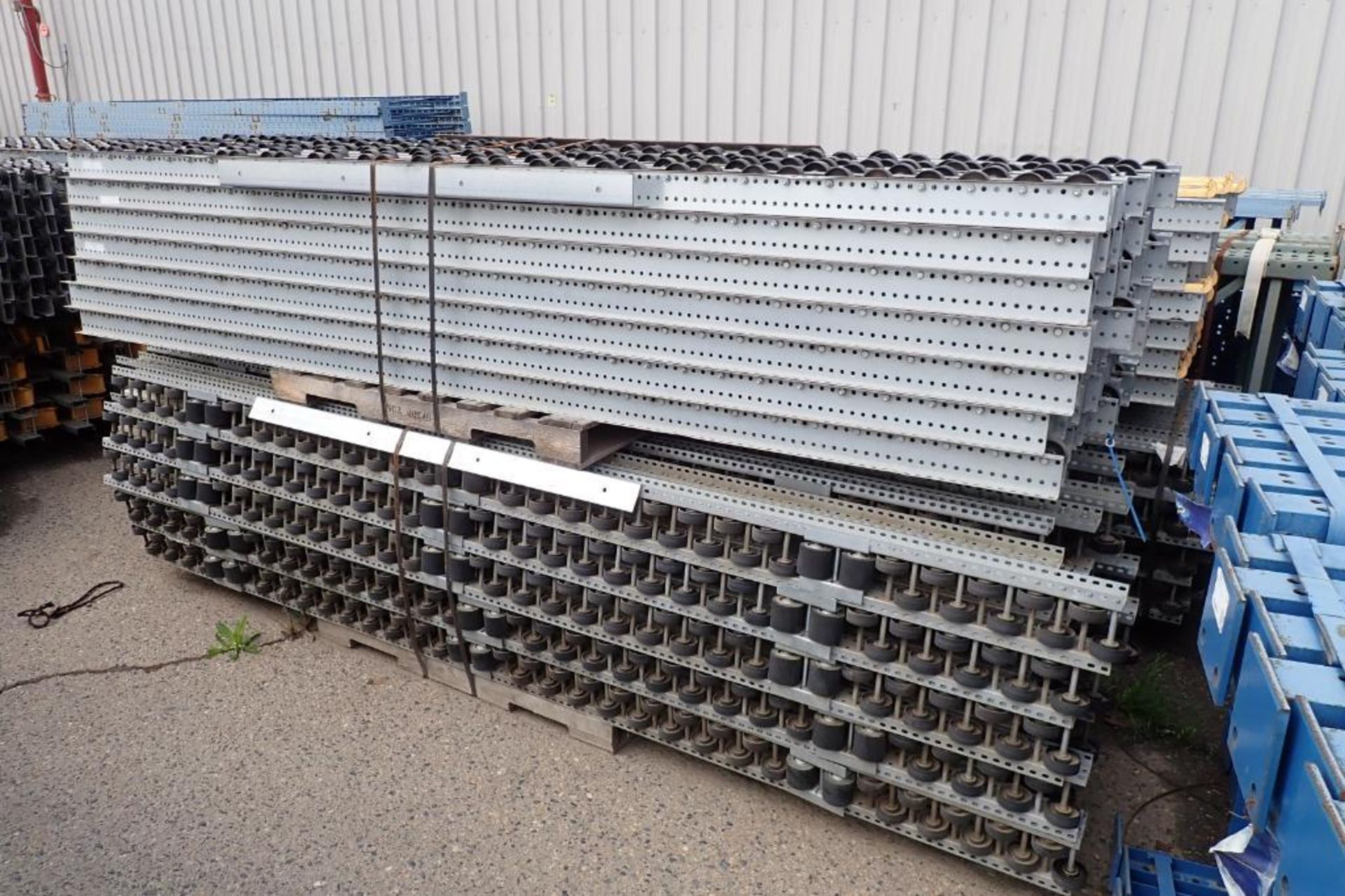 Bolt together heavy duty flow racking, approx.(200) 24 ft. tall x 44 in. wide uprights, 3 in. C-chan - Image 22 of 37