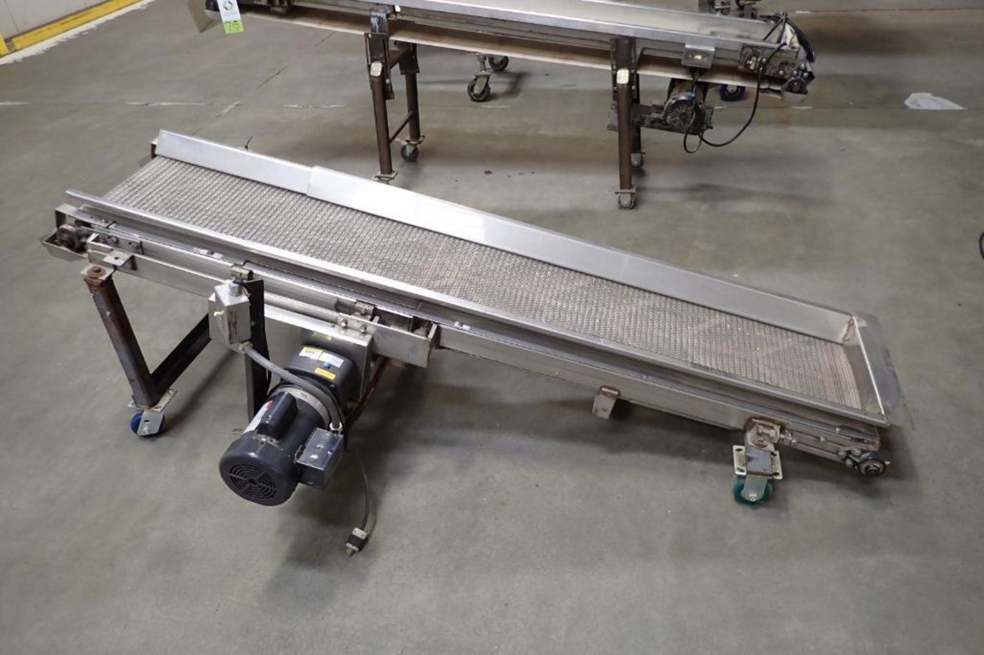SS chain belt conveyor for scalping, 84 in. long x 15 in. wide, 32 in. discharge height, on wheels. - Image 6 of 8