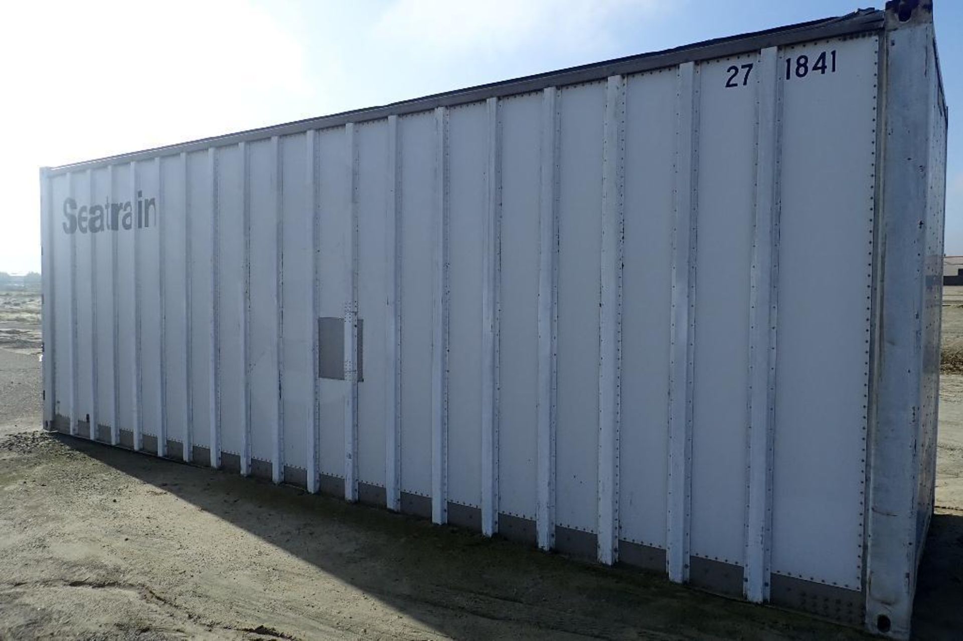 1970 Comet shipping container, Model SC27, 27 ft. long x 90 in. wide x 101 in. tall. **Rigging Fee: - Image 7 of 13