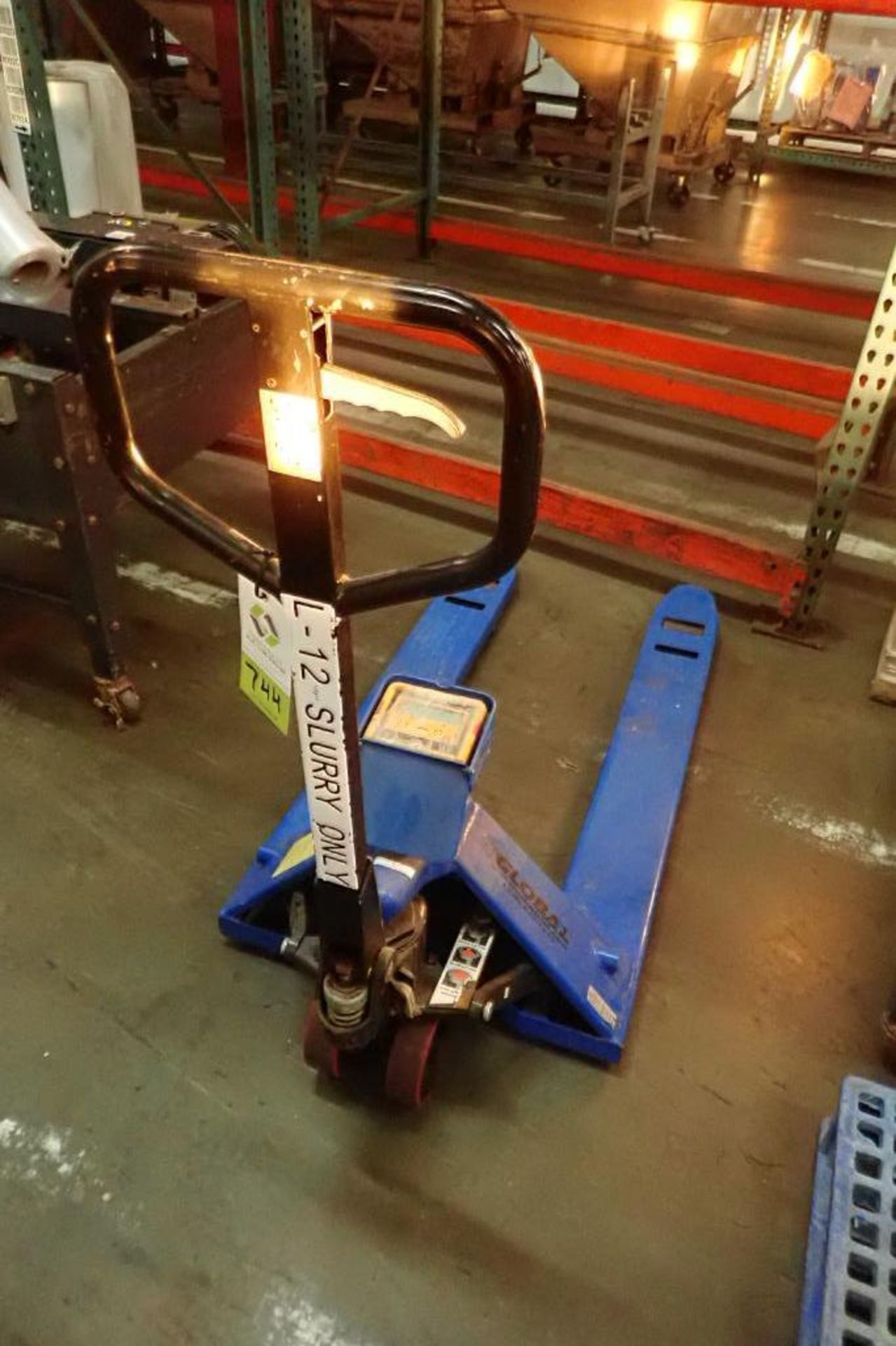 Global Industrial pallet jack, with scale read out, blue. **Rigging Fee: $10** - Image 4 of 5