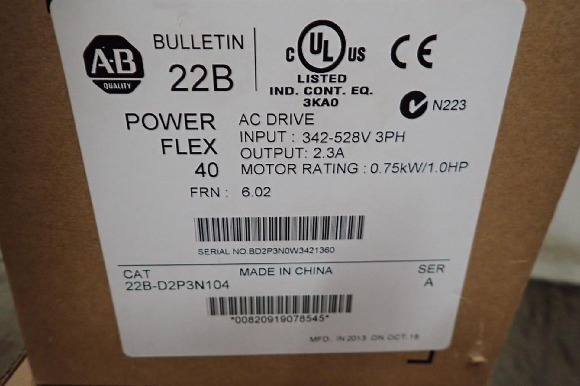 Unused Allen Bradley power flex 40 vfd, 1 hp, 342-528 volt. **Rigging Fee: $10** - Image 2 of 7